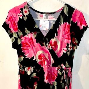 NWT. Floral high low dress